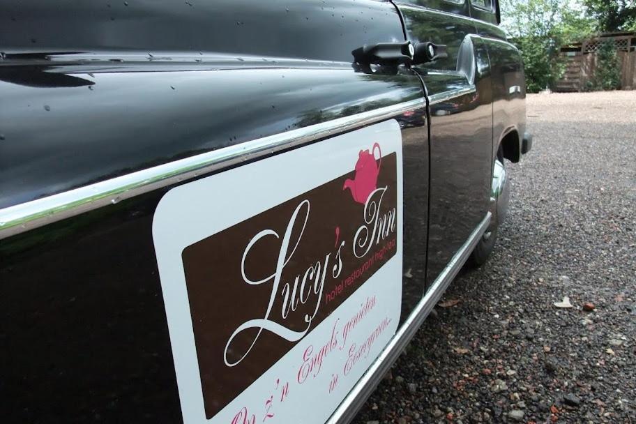 Lucy'S Inn Eesergroen ภายนอก รูปภาพ